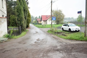 Spore utrudnienia drogowe na ul. Żabkowskiej. Kubły z odpadami należy wystawiać wczesnym rankiem