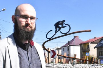 Autor rzeźby rowerzysty z godowskiego ronda gościł w naszej gminie
