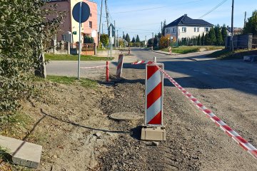 Uwaga na utrudnienia i nową organizację ruchu na ul. 1 Maja w Gołkowicach