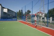 Boisko sportowe przy Szkole Podstawowej w Gołkowicach